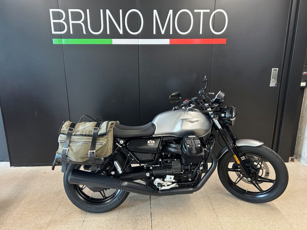Moto Guzzi V7 Stone (2021 – 22)
